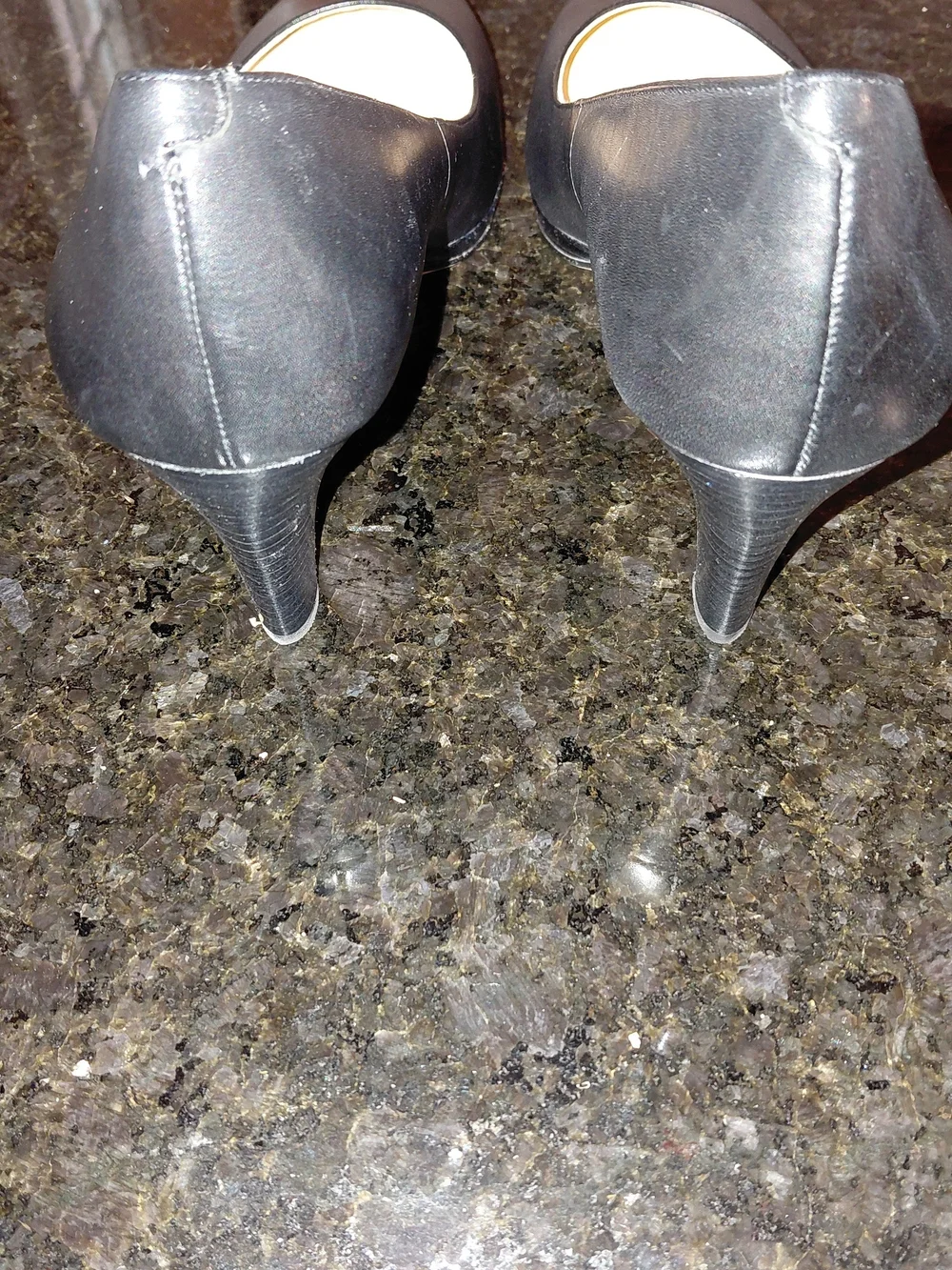 Cole Haan Classic Black Leather Almond Toe Pump Heels US 10  10.5 VGC